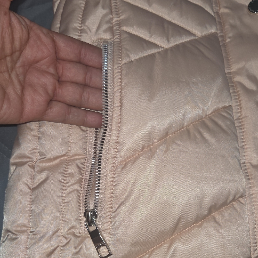 Nautica Women's Pale Pink Puffer Jacket with Faux Fur Hood - Picture 8 of 9